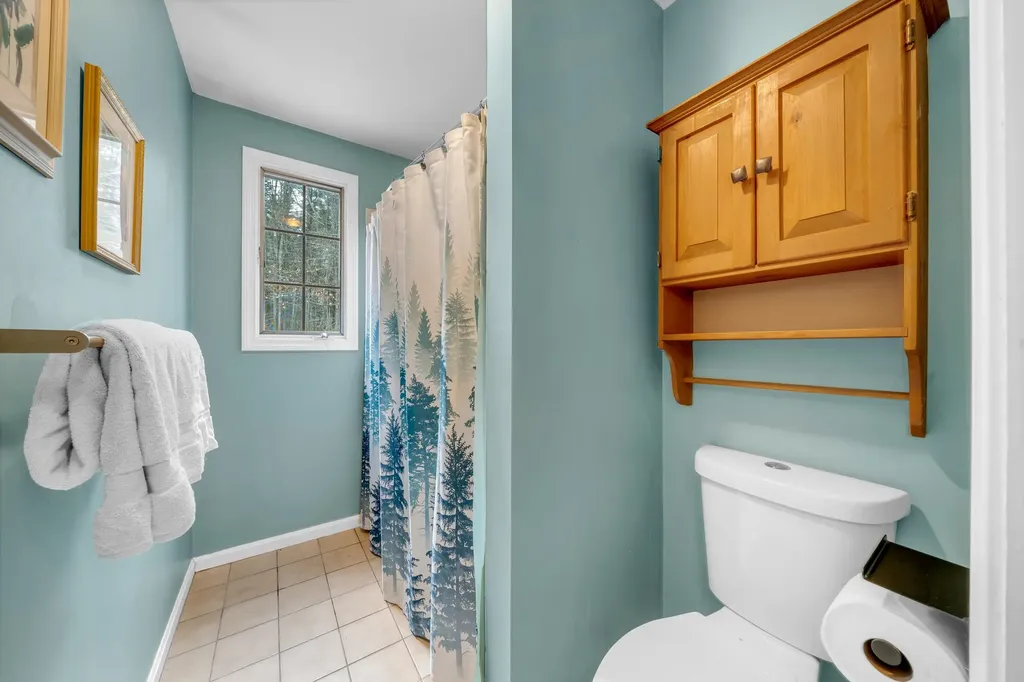 1 Williamsburg Drive Amherst NH 03031