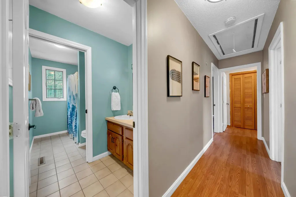 1 Williamsburg Drive Amherst NH 03031