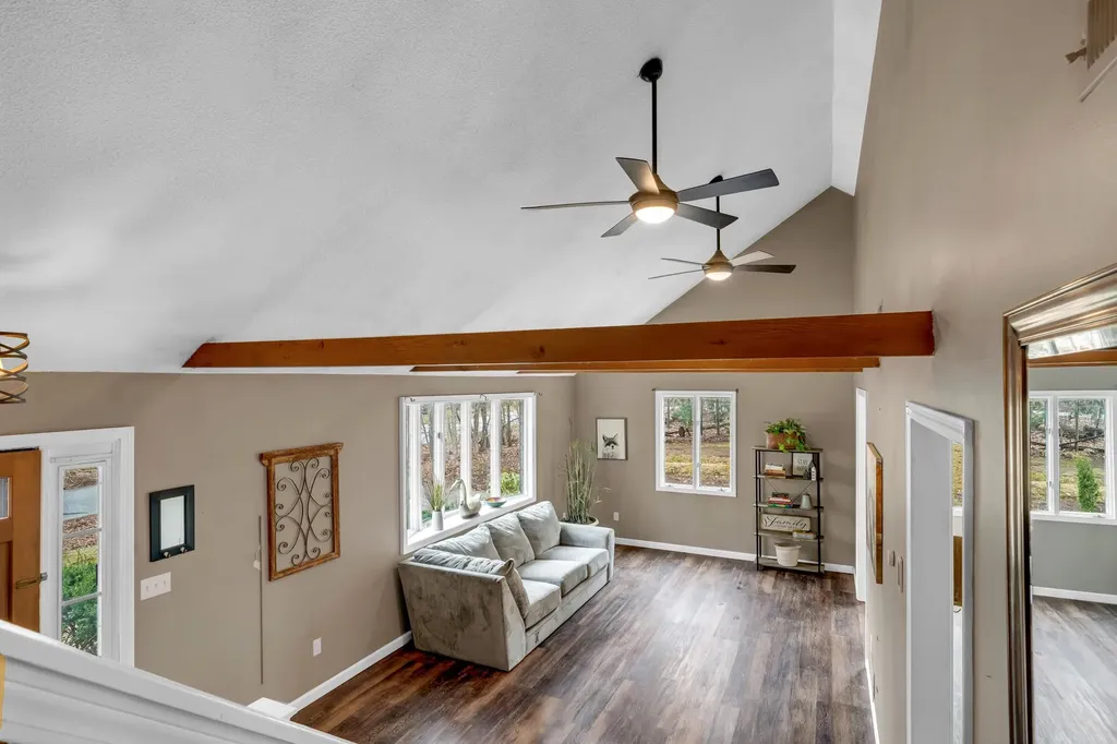 1 Williamsburg Drive Amherst NH 03031