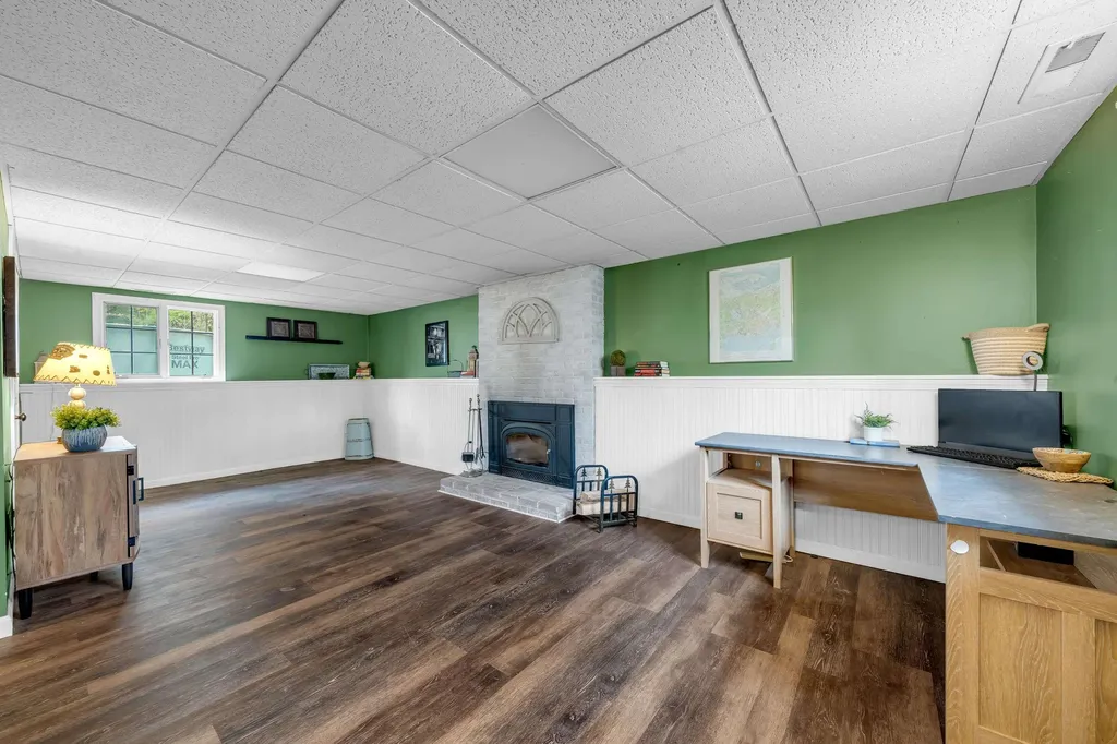 1 Williamsburg Drive Amherst NH 03031