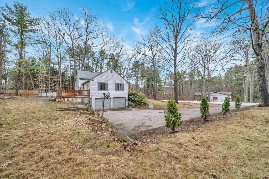 1 Williamsburg Drive Amherst NH 03031