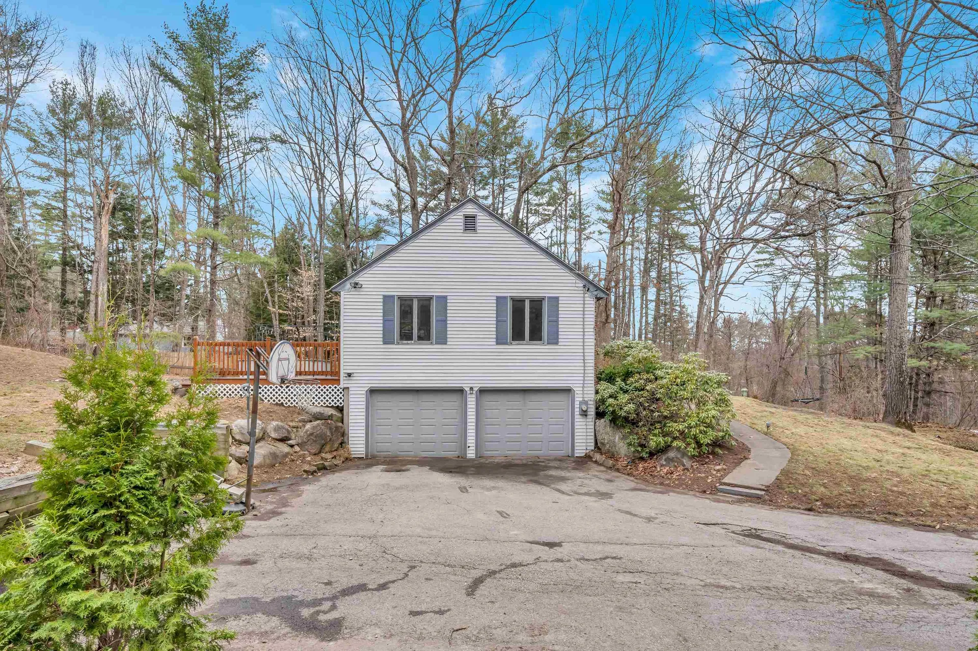 1 Williamsburg Drive Amherst NH 03031