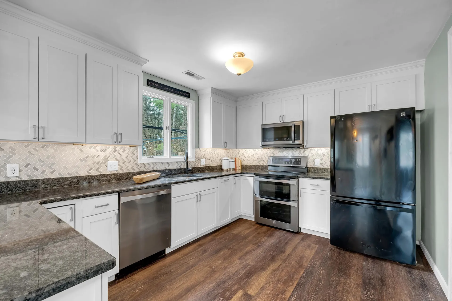 1 Williamsburg Drive Amherst NH 03031