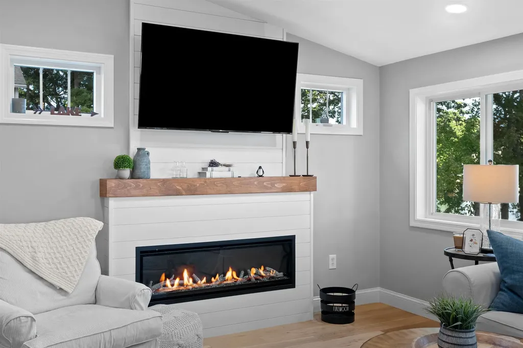 43 Shore Drive Salem NH 03079