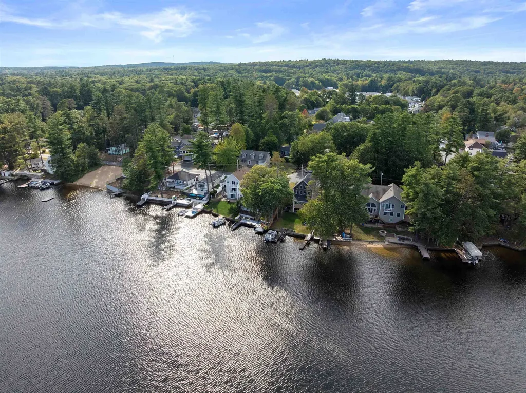 43 Shore Drive Salem NH 03079
