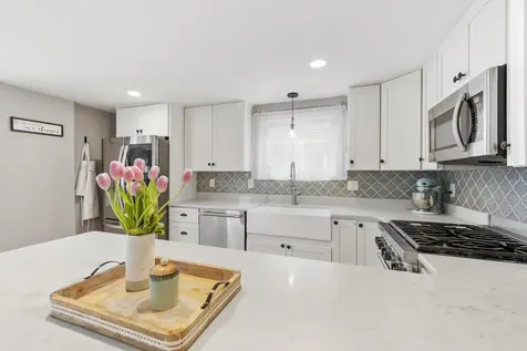 43 Shore Drive Salem NH 03079