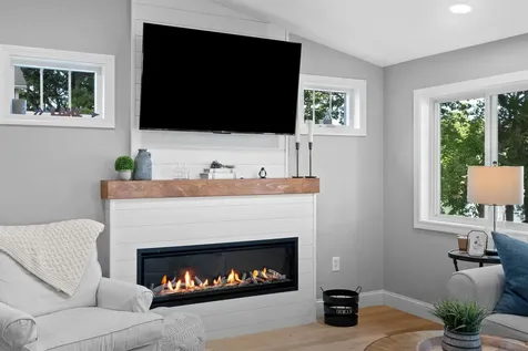 43 Shore Drive Salem NH 03079