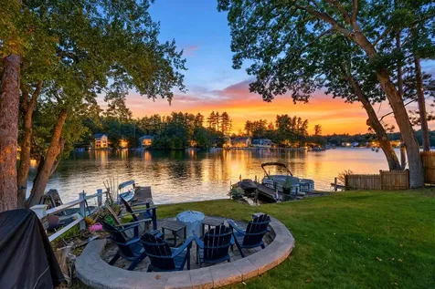 43 Shore Drive Salem NH 03079
