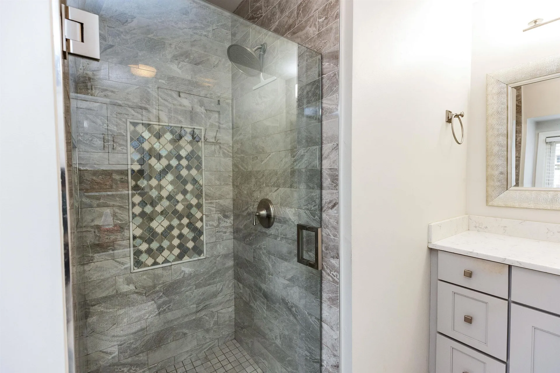 7 Kent Street Windham NH 03087
