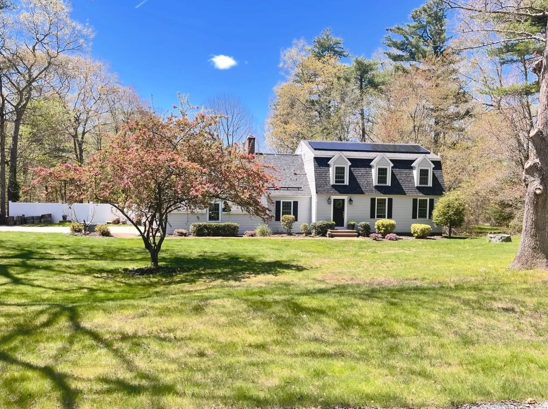 7 Kent Street Windham NH 03087