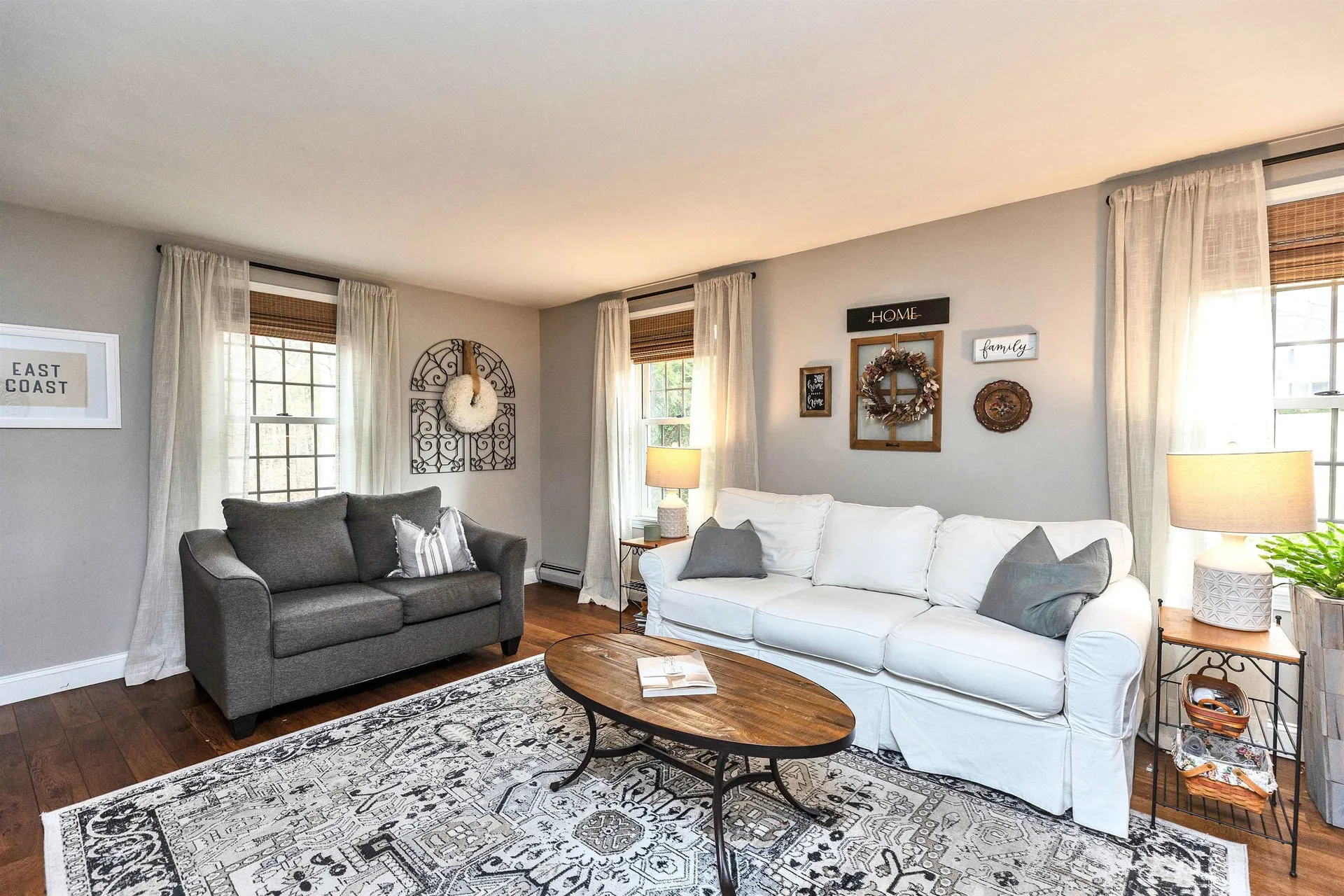 7 Kent Street Windham NH 03087