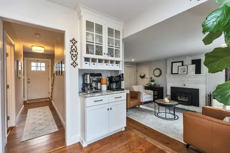 7 Kent Street Windham NH 03087