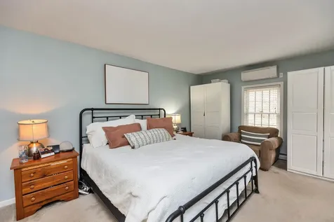 7 Kent Street Windham NH 03087