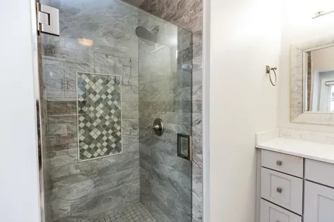 7 Kent Street Windham NH 03087