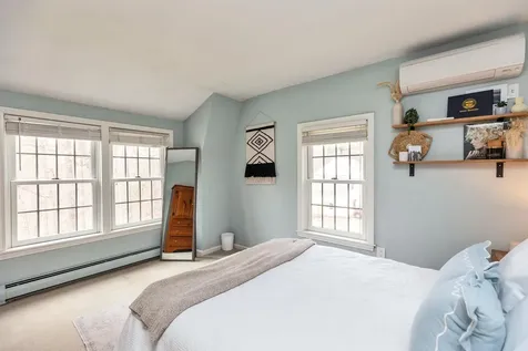 7 Kent Street Windham NH 03087