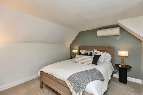 7 Kent Street Windham NH 03087