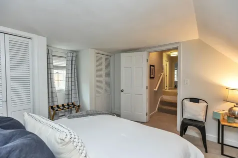 7 Kent Street Windham NH 03087