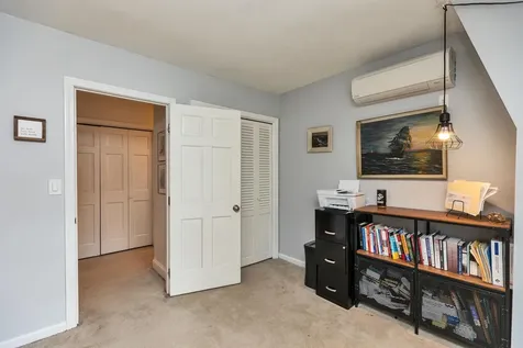 7 Kent Street Windham NH 03087