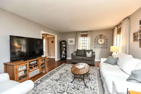 7 Kent Street Windham NH 03087
