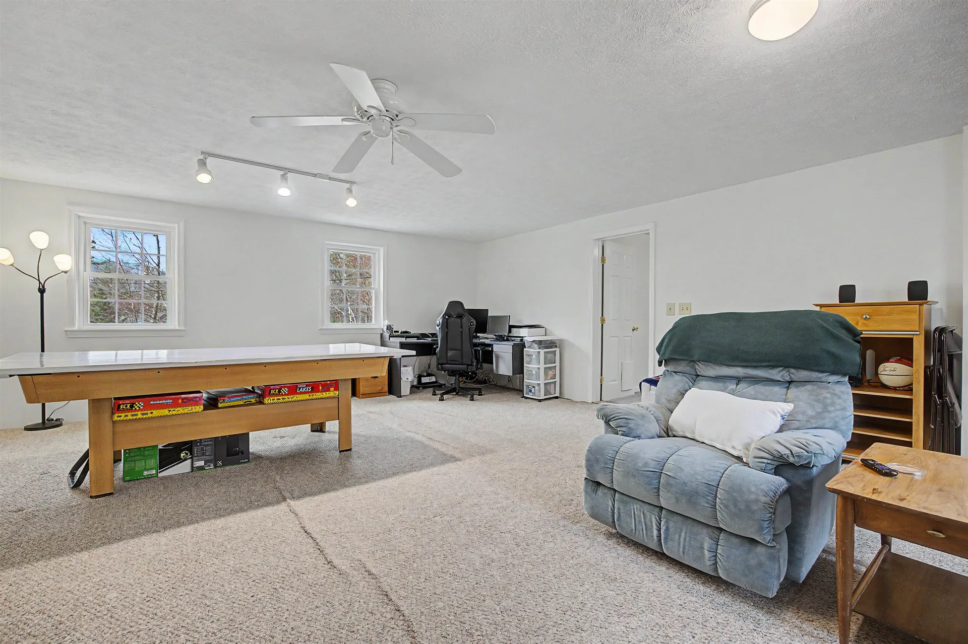 13 Glenview Drive Hudson NH 03051