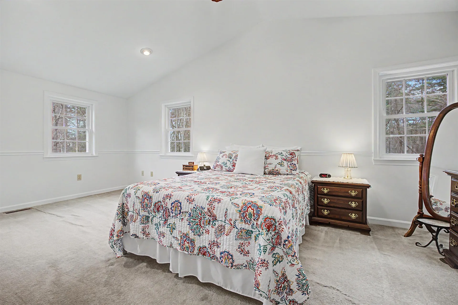 13 Glenview Drive Hudson NH 03051