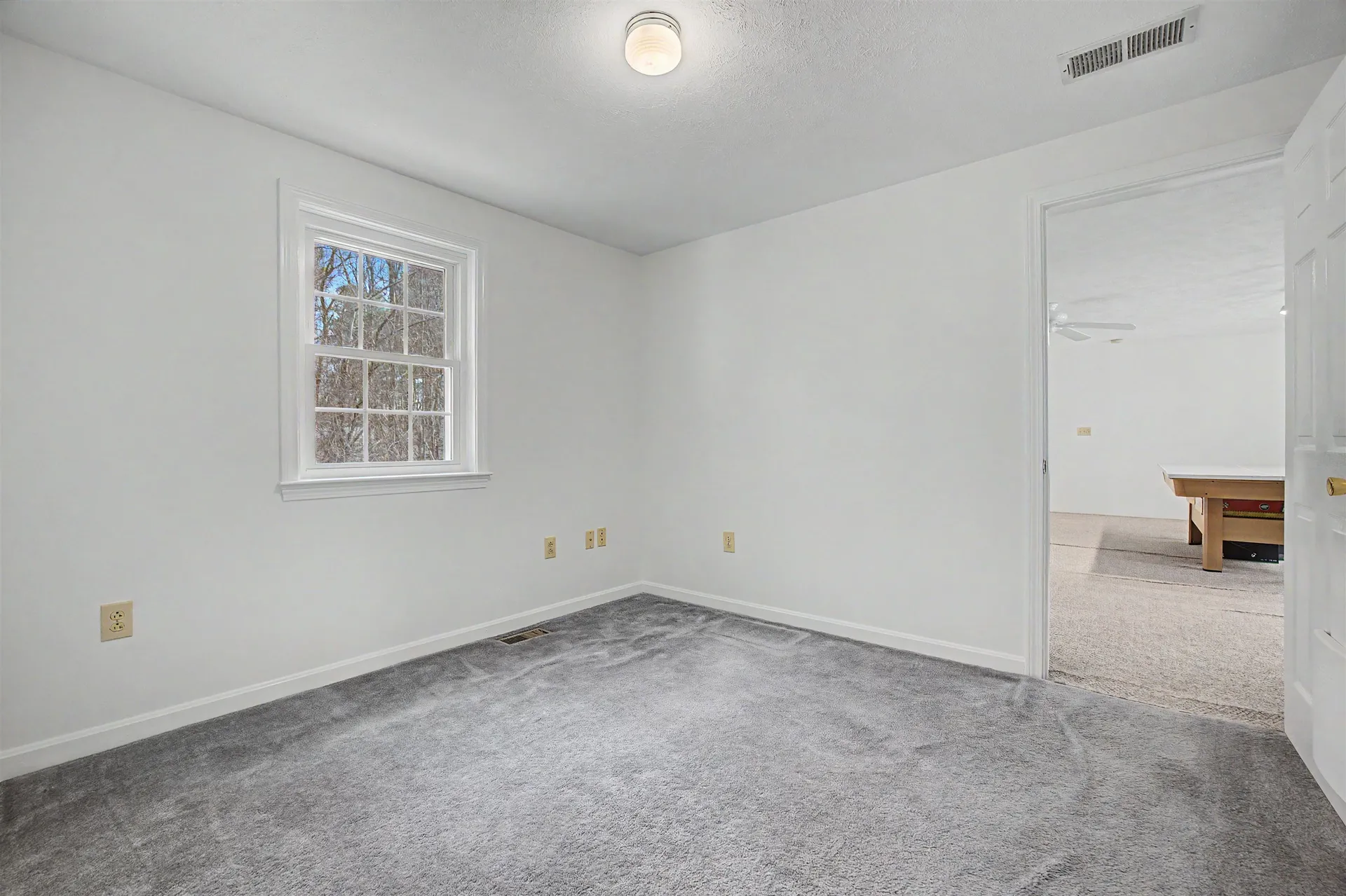 13 Glenview Drive Hudson NH 03051