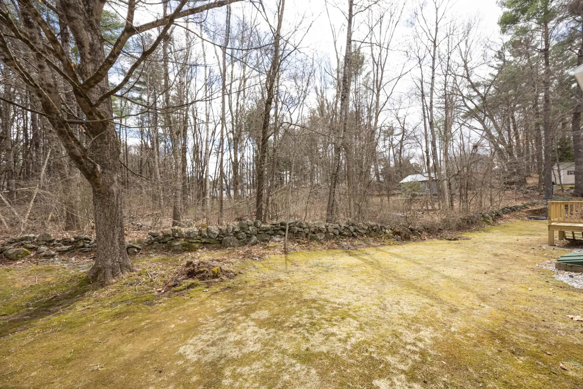 13 Glenview Drive Hudson NH 03051