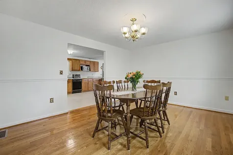 13 Glenview Drive Hudson NH 03051