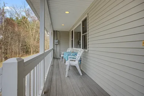 13 Glenview Drive Hudson NH 03051