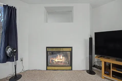 13 Glenview Drive Hudson NH 03051