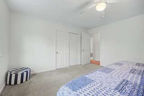 13 Glenview Drive Hudson NH 03051