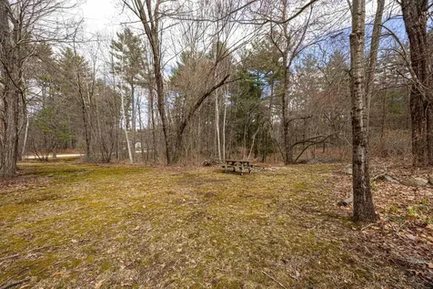 13 Glenview Drive Hudson NH 03051