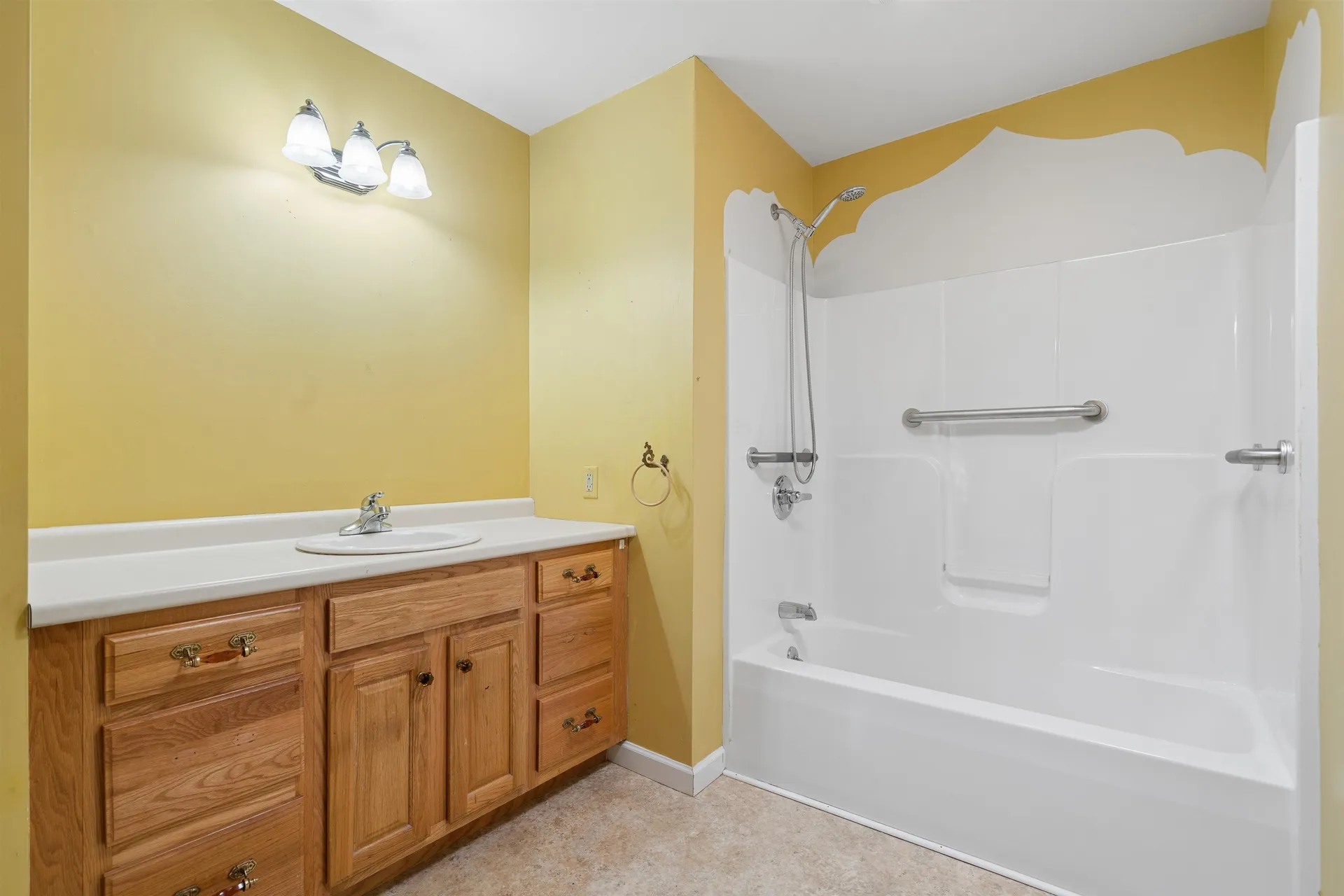 18 Linden Drive Lebanon NH 03784