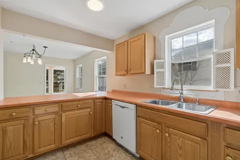 18 Linden Drive Lebanon NH 03784