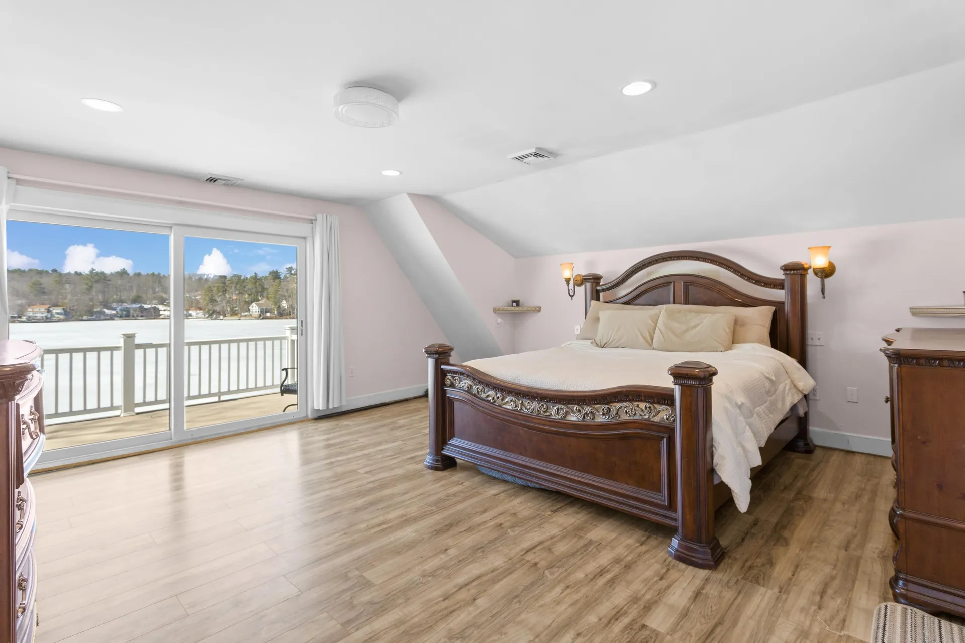 29-31 Walkeys Road Windham NH 03087