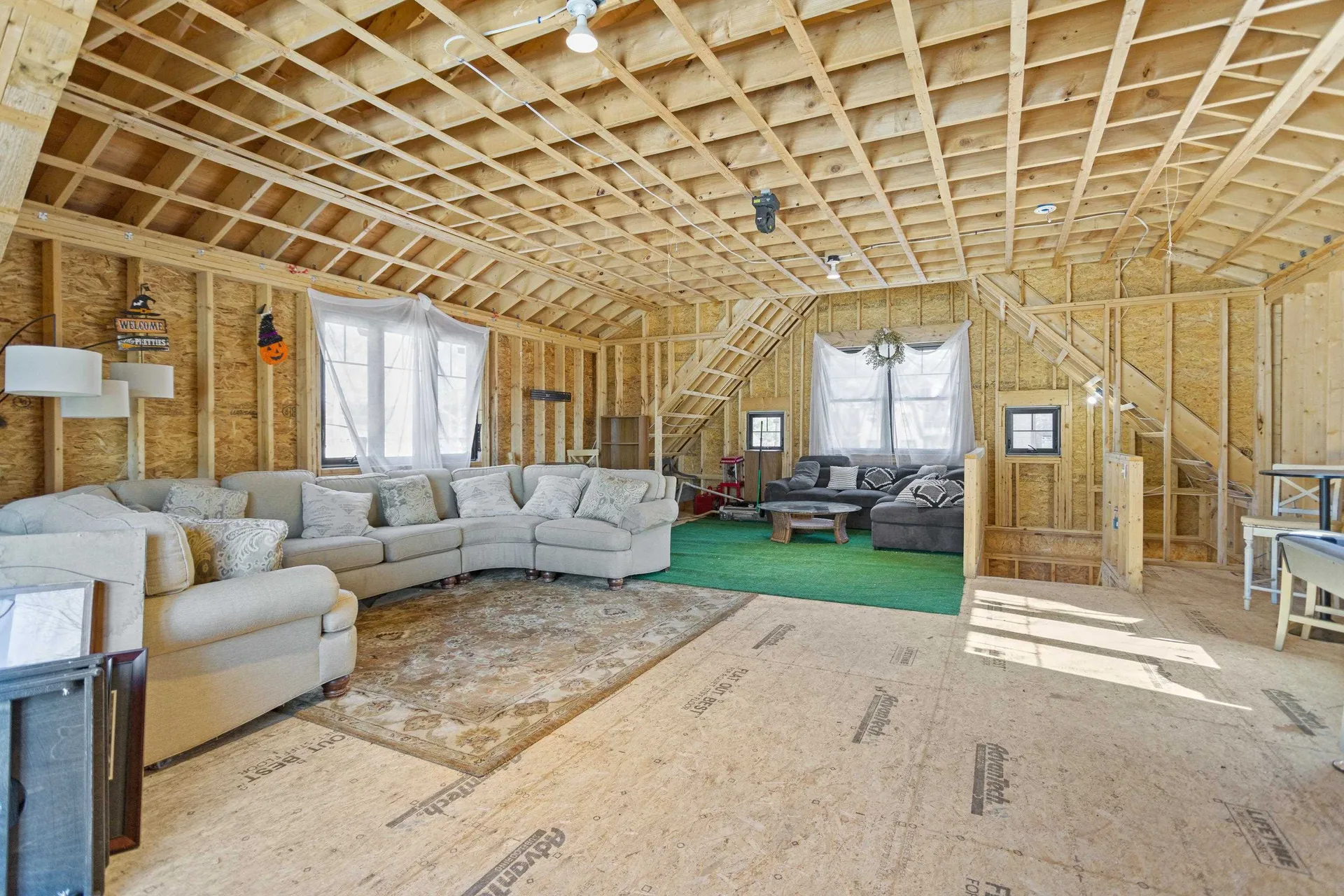 29-31 Walkeys Road Windham NH 03087
