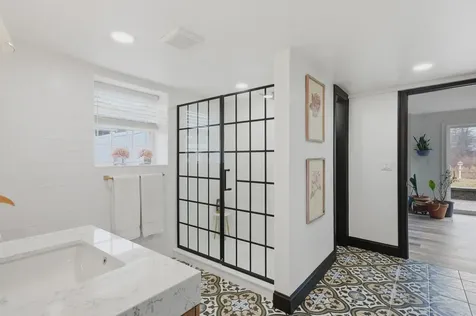 71 Bedford Road Merrimack NH 03054