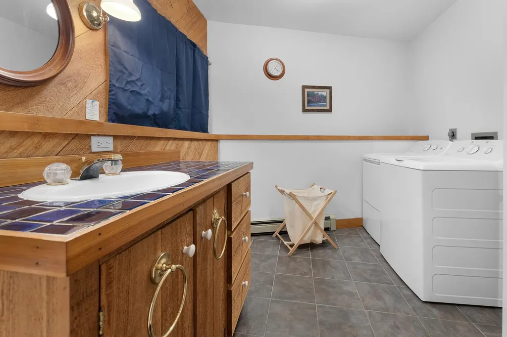 132 Loveland Hill Road Hartford VT 05001