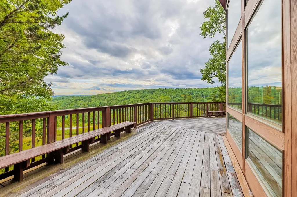 132 Loveland Hill Road Hartford VT 05001