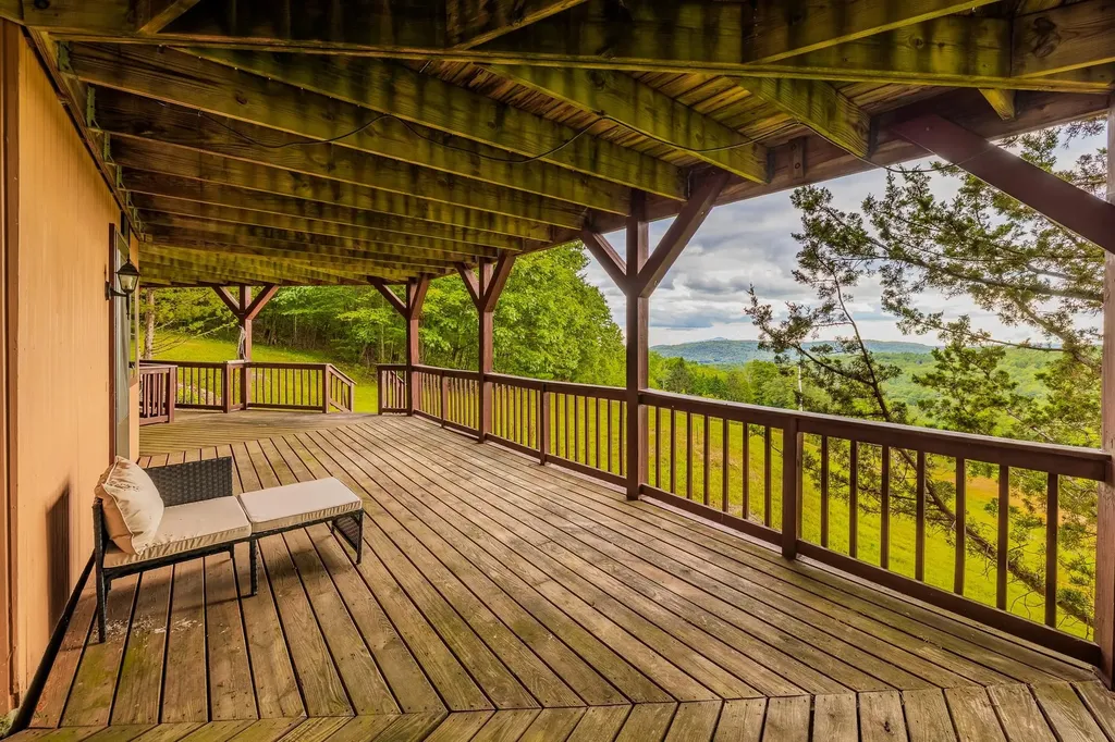 132 Loveland Hill Road Hartford VT 05001