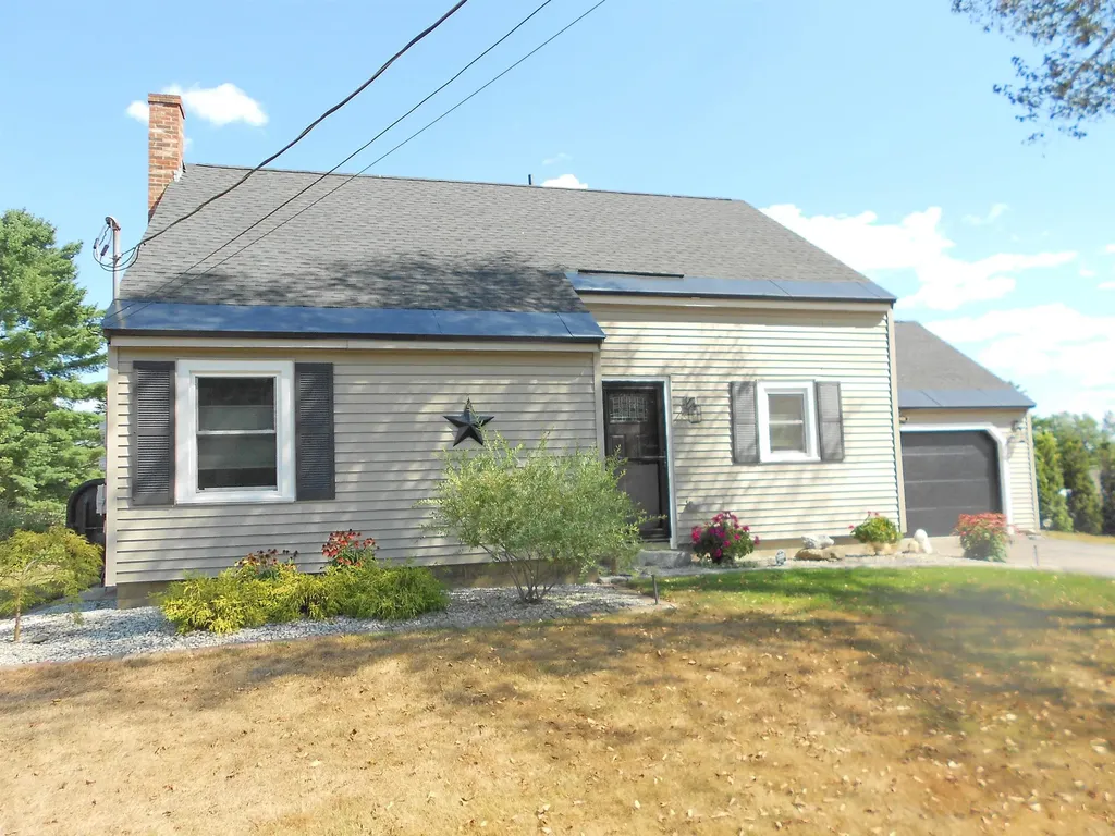 1783 Parade Road Laconia NH 03246