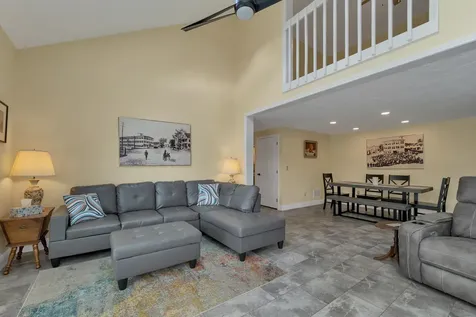 1783 Parade Road Laconia NH 03246