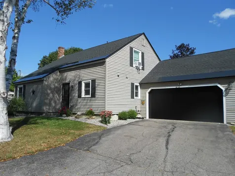 1783 Parade Road Laconia NH 03246