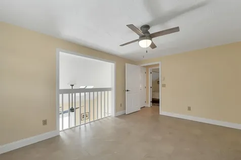 1783 Parade Road Laconia NH 03246