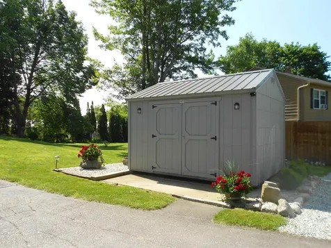 1783 Parade Road Laconia NH 03246