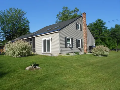1783 Parade Road Laconia NH 03246