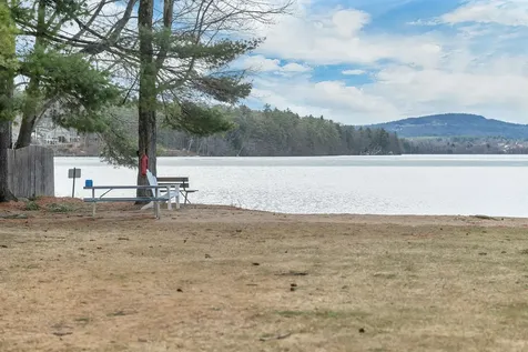1783 Parade Road Laconia NH 03246