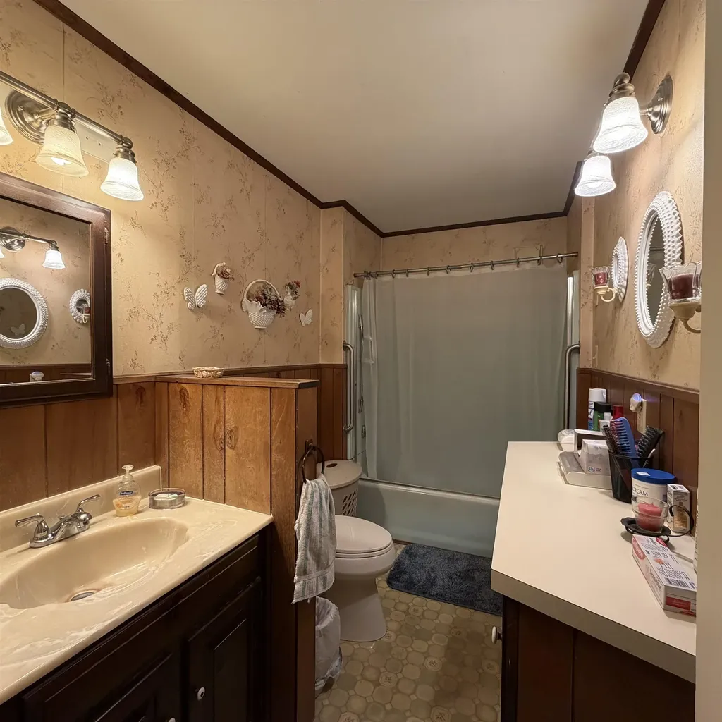 10 Willey Street Rochester NH 03867