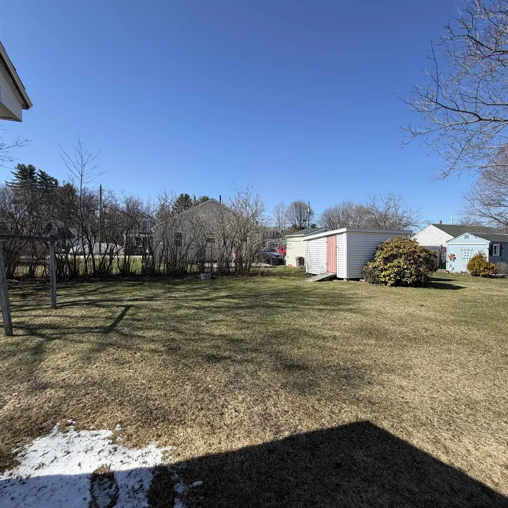 10 Willey Street Rochester NH 03867