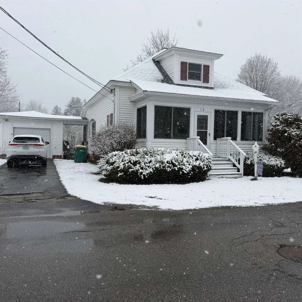 10 Willey Street Rochester NH 03867